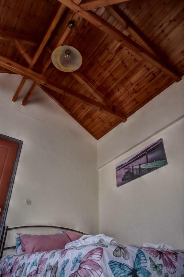 Cozy Loft Apartment Missolonghi Exterior photo