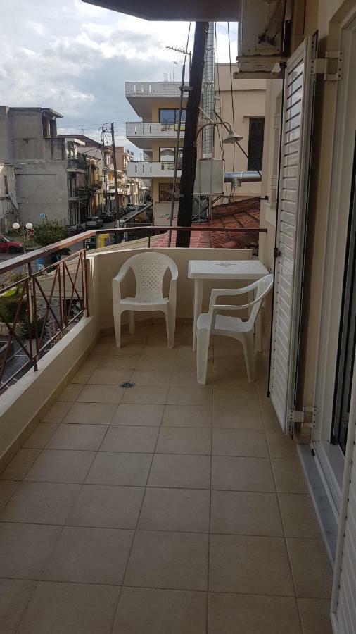 Cozy Loft Apartment Missolonghi Exterior photo